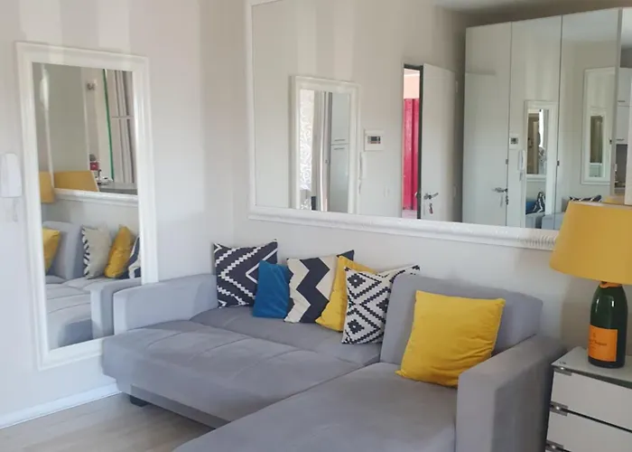 Via Riccardo Lombardi 29