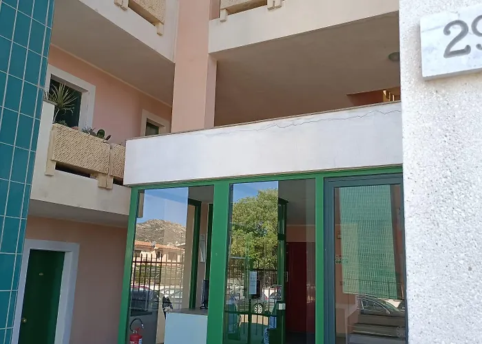 Lägenhet Via Riccardo Lombardi 29 *